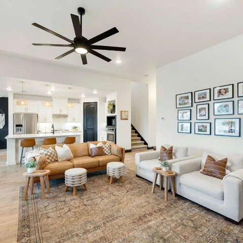 Got an open floor plan? Define your zones with area rugs, lighting, and furniture groupings. 🏠