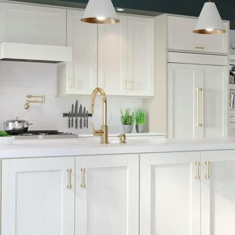 Style or durability? With Duraform, you don’t have to choose. Get the look you love with a finish designed to handle everyday life.