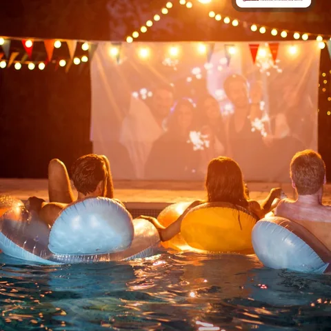 Outdoor movie night in the pool might be the best thing July has to offer. 🎬🌙