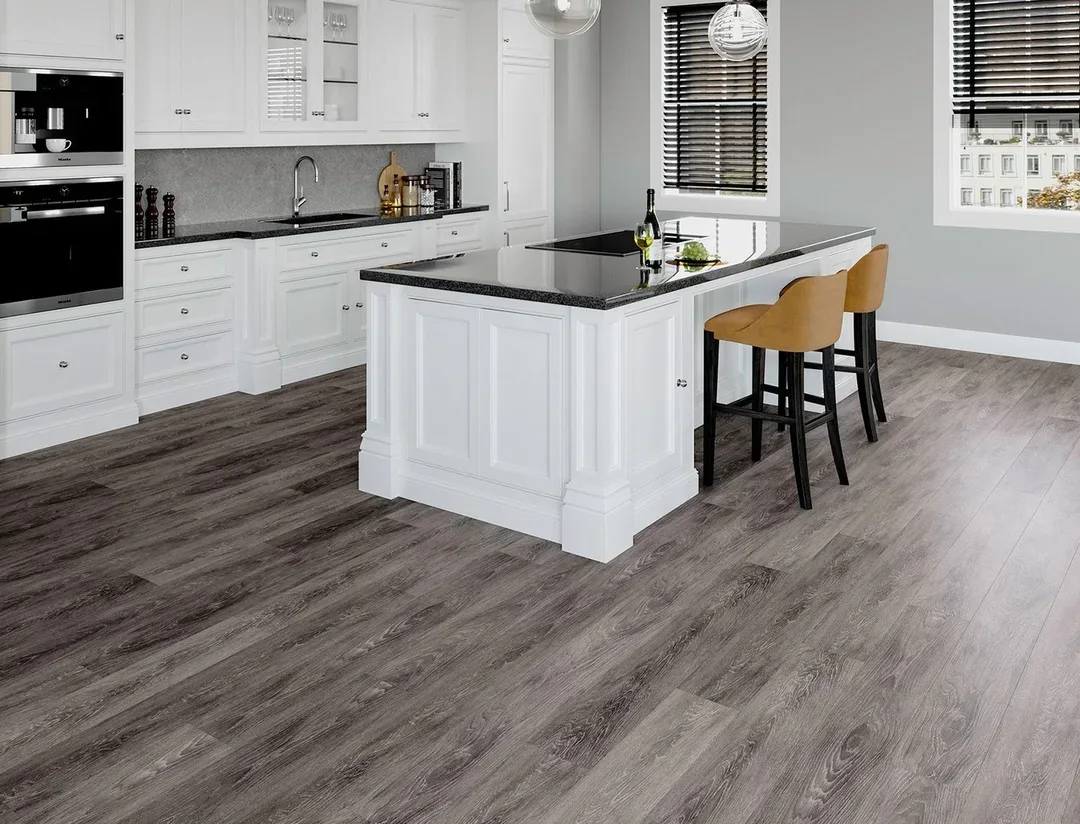 Kitchen cabinets and wood-look flooring – Kitchen Remodeling in North Gateway, AZ